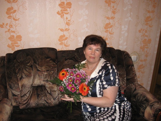 Cветлана, Россия, Санкт-Петербург, 58 лет, 1 ребенок. Добрая, домашняя, одна воспитываю сына 14 лет. Без вредных привычек.    