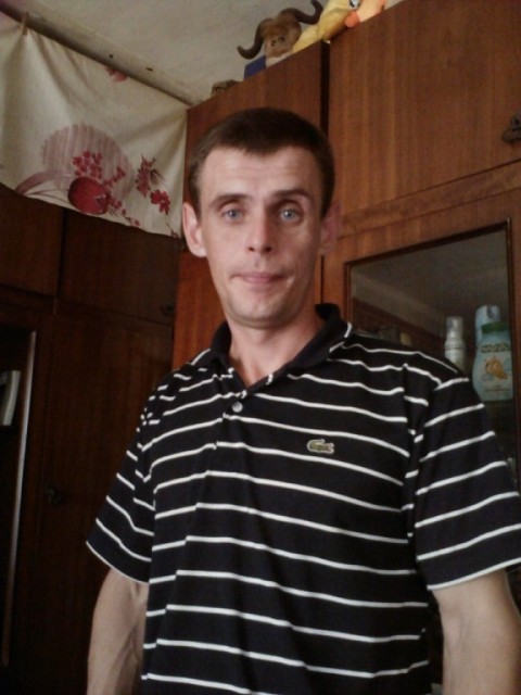 александр, Россия, Москва, 44 года. Хочу найти семьюдобрый. люблю детей.