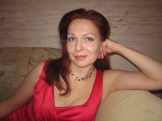 Оксана, Россия, Сургут, 49 лет, 1 ребенок. Хочу найти Порядочного человека! Считаю, что в первую очередь, женщина должна принадлежать тому мужчине, которыСильная, вредная, гордая))) Готовить умею)))