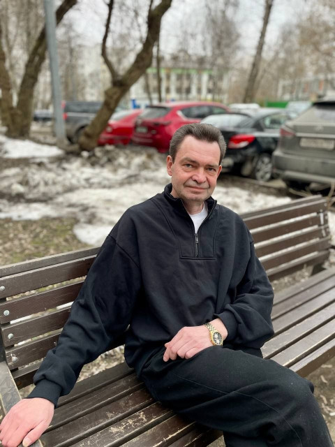 Валентин, Россия, Москва, 54 года. Хотелось бы встретить женщину, с которой будет тепло и уютно вечерами... 
И с которой будет о чем поговорить,...  Анкета 89338. 