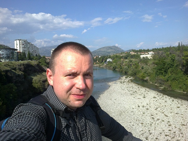Віталій, Украина, Киев, 43 года. Добрый, заботливый и порядочный мужчина без в/п в поиске доброй, понимающей и отзывчивой женщины.