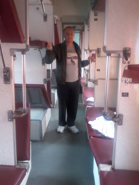 Эрик, Украина, Одесса, 47 лет. Я очень хочу создать свою семью. Напиши мне пожалуйста.