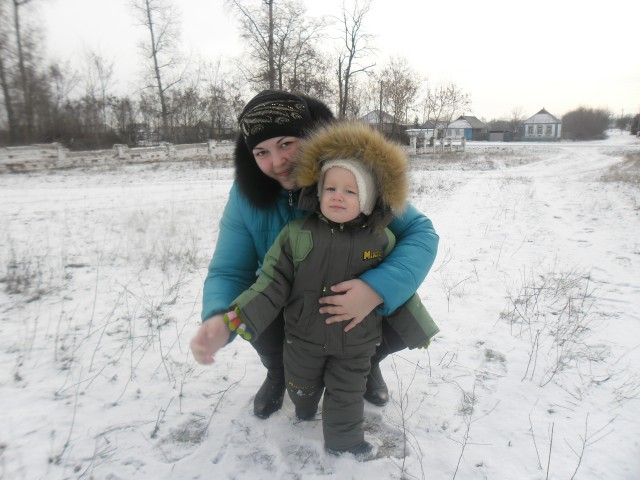 Яна, Украина, Сумы, 33 года, 1 ребенок. Хочу найти Мужчину который полюбит меня и моего сына по настоящему без всяких игор!Я мама которая любит своего сына, которая всю себя посвящает  воспитанию ребёнка,я хочу чтоб у моего