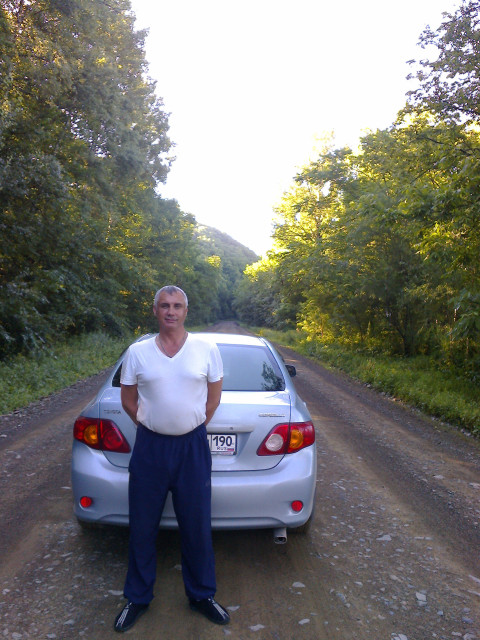 Холостяк, Москва, м. Октябрьская, 45 лет. Хочу найти Искреннюю и добрую, самую лучшую.Не женат и не был, ищу только её.. живу в Комсомольске на Амуре.