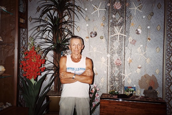 лет до ста!...расти...мне...без  старости....