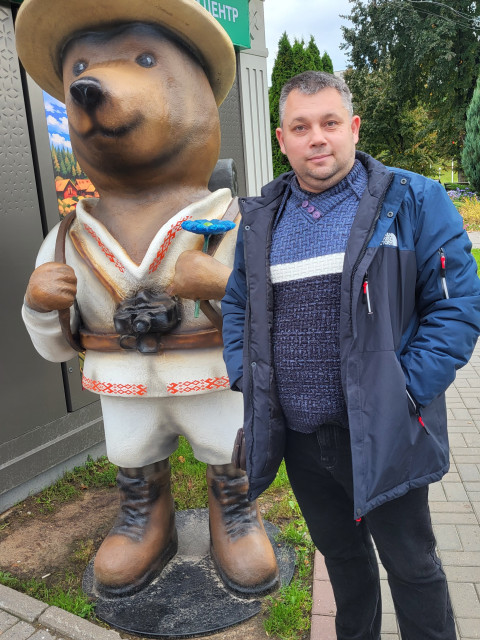 Александр, Лобня, 43 года, 5 фото. Ищу: Девушку или молодую женщину. Если в положении-это прекрасно. Деток люблю:)  Анкета 95032. 
