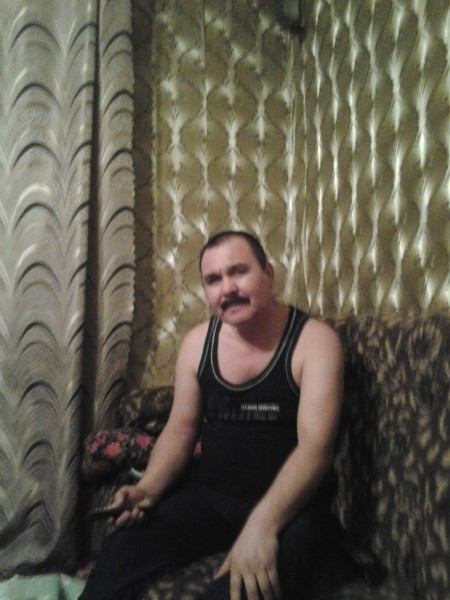 абдубашир, Россия, Тверь, 60 лет, 2 ребенка. хочу  найти   женшину   для  создание  семьея  в  разводе  детей  двое  9  и  14  лет  с  мной  работаю  строительний   бизнес