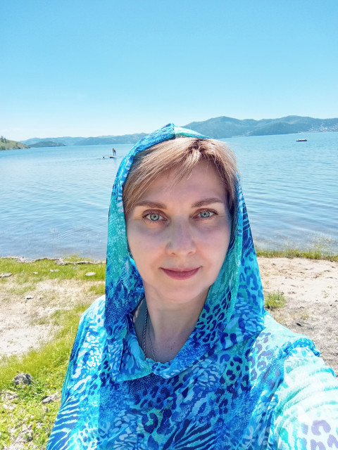 Ирина, Россия, Красноярск, 50 лет. Ищу: Конечно мужчину... надежного, ответственного, верного, заботливого с огромным желанием в создании теплых,...  Анкета 97308. 