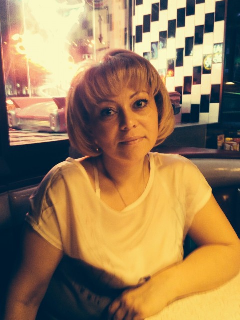 Ольга, Россия, Москва, 52 года. Хочу найти МужаМолодая была не молода, а в душе в шестнадцать. Есть чувство юмора , а это не маловажно.