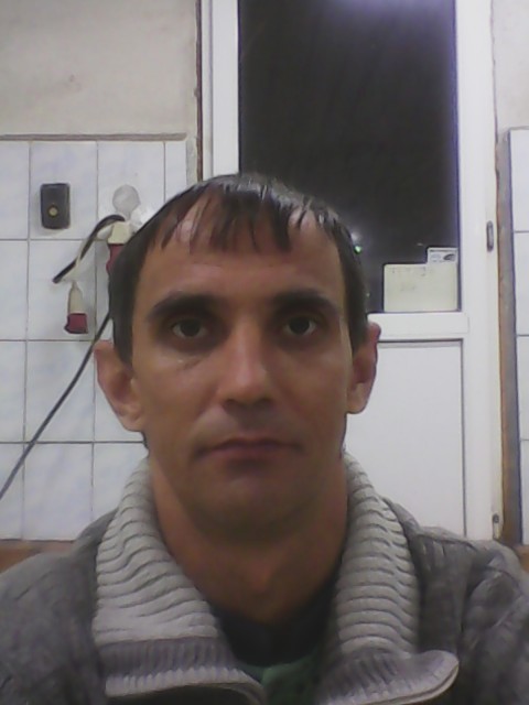 Валерий, Россия, каневской район, 46 лет. Хочу найти девушку для семьи и жизни.дети не помеха для меня.Весёлый,добрый с чувством юмора
