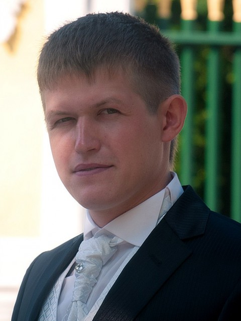 Дмитрий, Россия, Санкт-Петербург, 37 лет. Хочу найти семью...добрый, но строгий. люблю детей и они мне отвечают взаимностью.