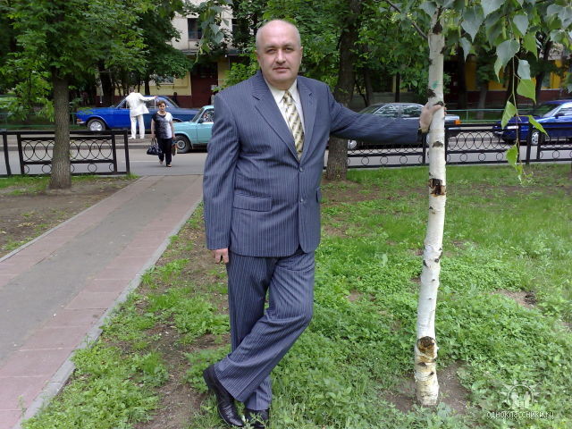 Олег Никульченко, Украина, Днепропетровск, 61 год. Познакомлюсь для серьезных отношений.
