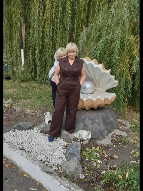 Антонина, Россия, Тамбов, 66 лет, 1 ребенок. Ищу: Ну где же ты... тот мужчина, с которым спокойно, с которым упасть и подняться не больно. С которым ничто...  Анкета 102851. 