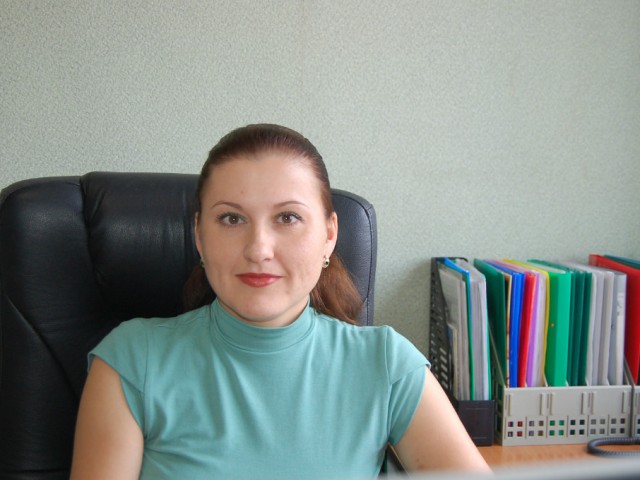 Алена, Россия, Барнаул, 40 лет, 1 ребенок. Хочу найти Надежного, порядочного, интеллигентного и нежного мужчину.Спокойная, привлекательная, жизнерадостная, хозяйственная, без вредных привычек. 