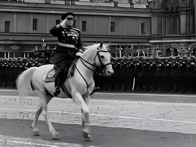 Блохастик, Тюряга форума, 64 года, 1 ребенок. Он ищет её: Бабу Ягу. 
Правильная женщина: в баньке попарит, напоит, накормит, спать уложит, утром на посошок иНечто двуногое... Говорят, блохастик. 
Заслуженный тролль, народный флудёр форума. 

В блохаст