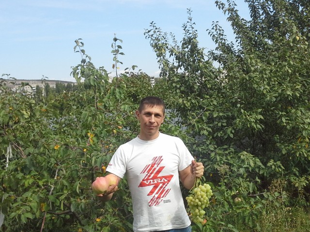 Игорь , Россия, Севастополь, 52 года. Хочу найти Девушку для серьезных отношений и любвиИЩУ ДЕВУШКУ .....ЕСЛИ ОНА  ПРАВИЛЬНЫЯ, ТО ПОМОЛИТСЯ ЗА МЕНЯ ГРЕШНОГО!..