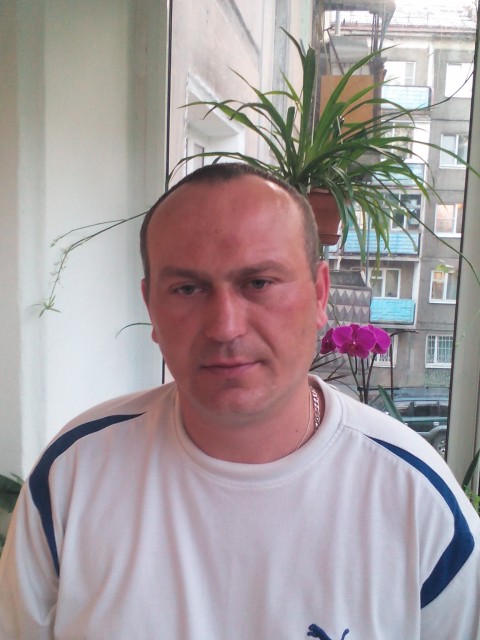 Владимир Валерьевич, Россия, Иркутск, 45 лет, 1 ребенок. Хочу найти ЖенщинуЯ разведен. Уже три года в поисках