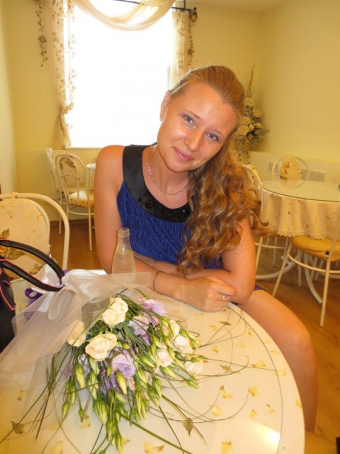 Елена, Россия, Санкт-Петербург, 42 года, 1 ребенок. Ищу прежде всего друга, а там видно будет.