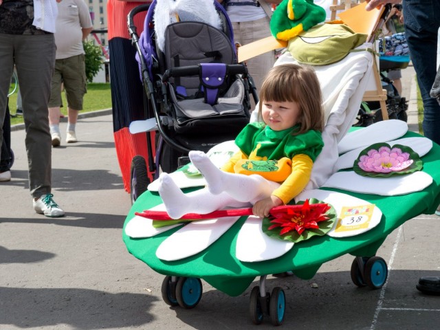 Моя Царевна-Лягушка) Парад колясок 2015 Москва