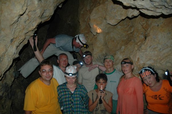 В пещере.
