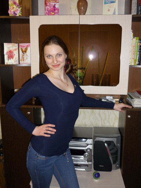 Анастасия, Россия, Ульяновск, 36 лет, 1 ребенок. Я-мама, со мной идёт по жизни моя маленькая доченька.Ищу здоровое общение с возможностью реальных вс
