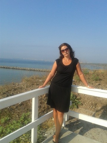 Любовь, Россия, Москва, 49 лет, 1 ребенок. Хочу найти Доброго, честного....Обыкновенная женщина,воспитываю дочь 12 лет. Путешествуем, любим активно проводить время, ищу мужчин