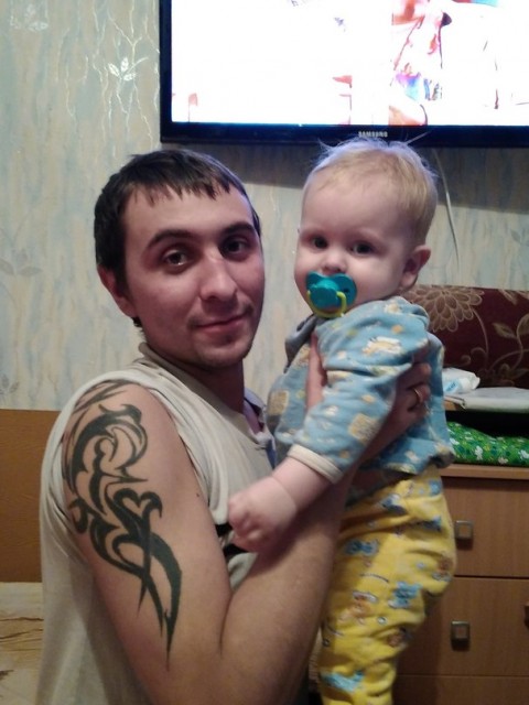 Кирилл Кротов, Россия, Киров, 33 года. Хочу найти молодую девушку можно с детьми есть маленький ребенок на руках грудной  Анкета 132819. 
