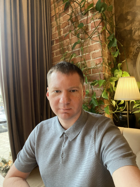 Роман, Россия, Москва, 40 лет. Хочу найти Образованная целеустремленная девушка, желающая создать семью. Адекватный и серьёзный молодой человек, желающий создать семью. 