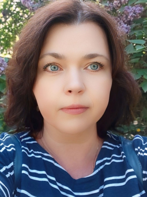 Татьяна, Москва, 45 лет, 9 фото. Ищу: Умный, интеллигентный, образованный, заботливый  Анкета 142584. 