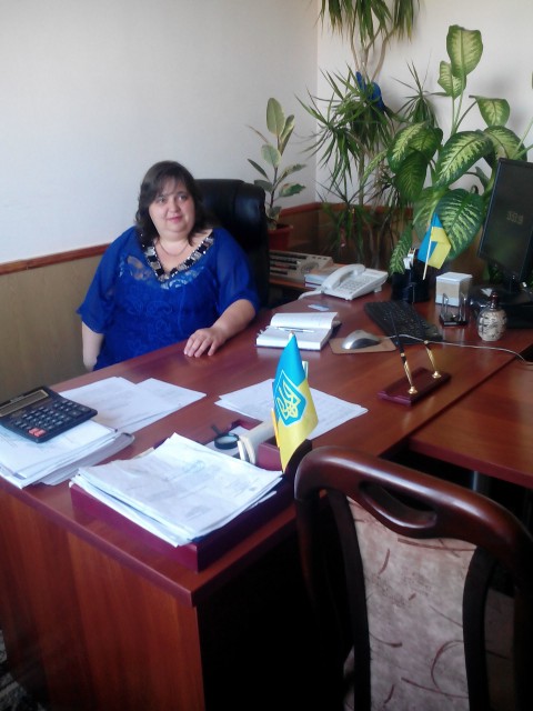 Елена, Украина, Киев, 50 лет, 2 ребенка. Обычная женщина, живу, работаю. Остальное при встрече.