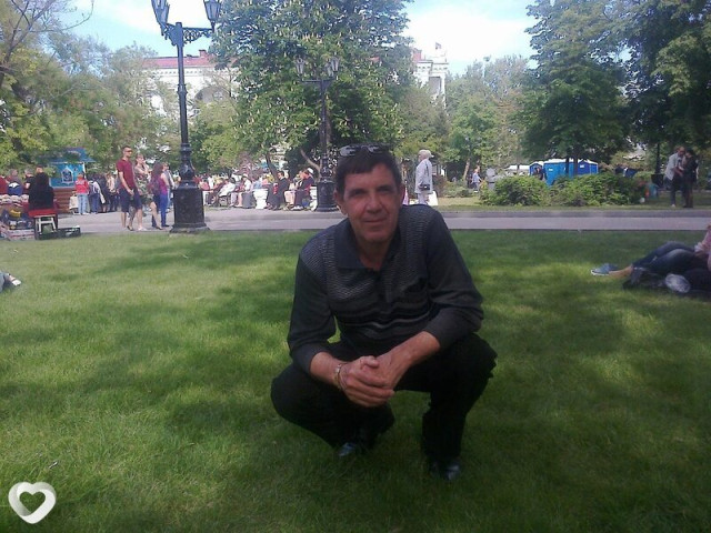 Владимир Уваров, Россия, Севастополь, 65 лет. Он ищет её: Познакомлюсь с симпатичной, стройной женщиной, с Ч/Ю. 
 Общение.. переписка!Оптимист, порядочный, аккуратный, ласковый с Ч/Ю. Умею ЛЮБИТЬ и ЗАБОТИТЬСЯ!