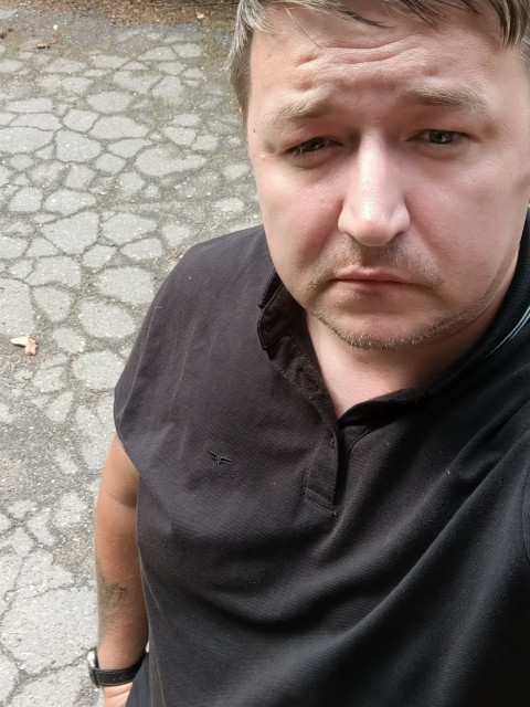 Олег, Россия, Москва, 42 года. Ищу: девушку 30-50 лет веселую общительную  Анкета 150884. 