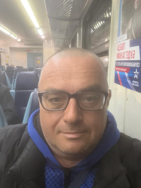 Yury, Кашира, 46 лет, 2 ребенка, 2 фото. Мечтаю найти стройную женщину для создания семьи. Рост 181, вес 90. Умен, успешен, таланлив. Обожаю 