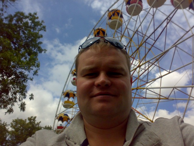 александр, Россия, Тверь, 45 лет, 1 ребенок. Хочу найти женщинурост180. вес85. глаза сероголубые. люблю детей. добрый. иногда бываю не в настроении. окуратный. не 