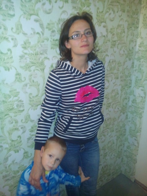 Анастасия, Россия, Санкт-Петербург, 37 лет, 2 ребенка. Весёлая, трудолюбивая. Хочу найти любящего папу своей семье. 