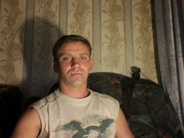 Анатолий, Россия, Тара, 41 год. Хочу найти Вторую половинку!!!Люблю слушать музыку, отдых на природе, не очень шумные компании, рыбалка.
