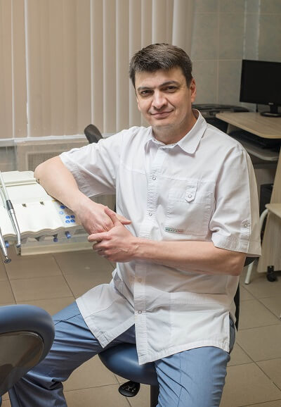 Тимофей, Россия, Москва, 43 года. Стоматолог, живу в Москве. Детей иметь не могу по медицинским причинам. Ищу верную и заботливую деву