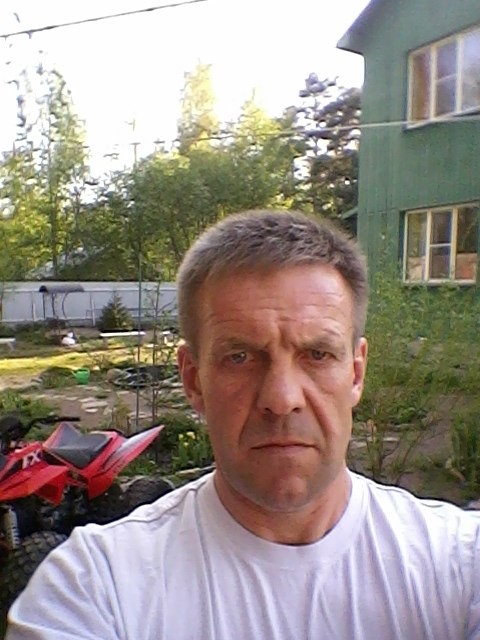 Андрей, Россия, Санкт-Петербург, 55 лет, 2 ребенка. В разводе. Дети взрослые живут отдельно. 