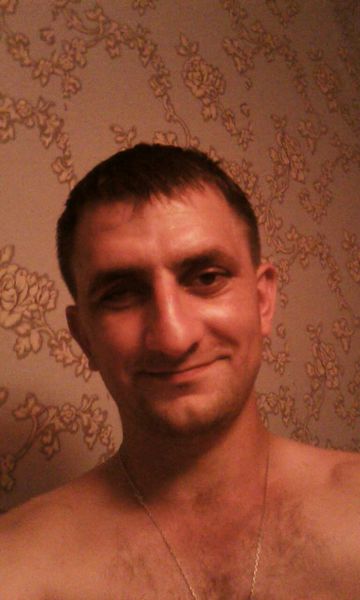 Александр, Россия, Краснодар, 36 лет. Интересный , добрый , работаю , ну вообщем знакомимся