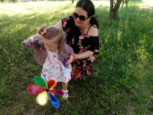 Наташа, Беларусь, Витебск, 48 лет, 2 ребенка. Хочу найти Надежного, уверенного, с ч.ю, за которым хоть на край света, а все остальное   не столь важно.Нахожусь в прекрасном возрасте. младшей 2.2годик, старшей 22год. мы очень добрые , позитивные, весёл