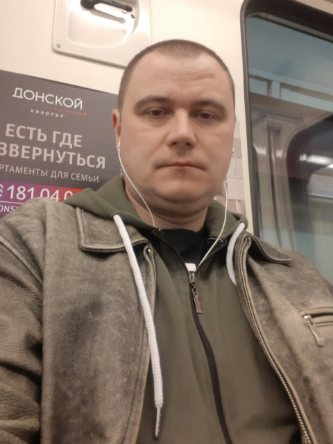 Петр Томышев, Россия, Москва, 42 года. Офицер в отставке. Разведен, детей нет. 