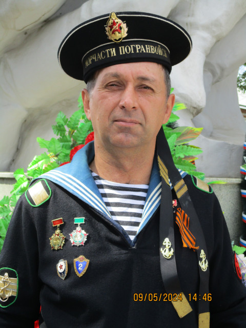 Игорь Катаев, Краснодар, 57 лет, 11 фото. Он ищет её: Симпатичную, верную, друга и спутника жизни. Для серьезных отношений, создания семьи.   Анкета 176030. 