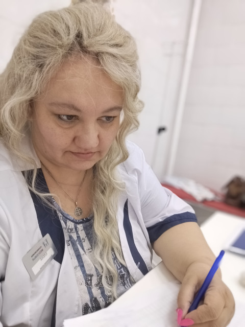 Елена Ярцева, Москва, 52 года, 50 фото. Ищу: Своего единственного, любимого. 
Друга по жизни, хозяина в доме, любовника в постели. и все это один...  Анкета 177037. 