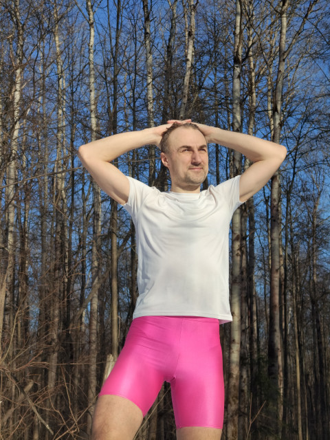 Валентин, Москва, м. Марьина Роща, 44 года. Она ещё не родилась:)
А если и родилась, то досталась другому. ))
Ищу необременительные, но искренние...  Анкета 183709. 