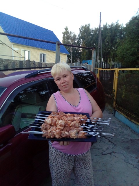 Людмила, Россия, Барнаул, 46 лет, 1 ребенок. Хочу найти Верного, доброго, мужественного спутника жизниДобрая, верная.