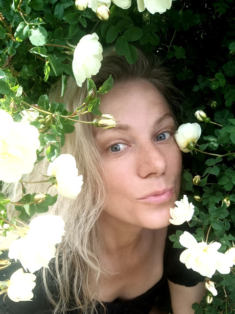 Екатерина, Россия, Москва, 45 лет, 2 ребенка. Ищу: Цель и ясность — то, что я ценю в мужчинах прежде всего. Я уважаю свое и ваше время, поэтому предпочитаю...  Анкета 193005. 