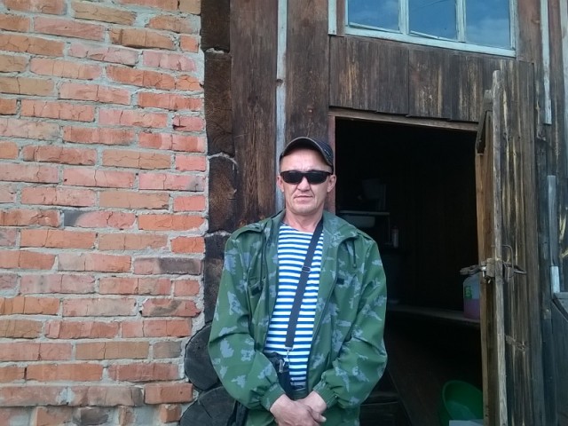 Miha, Россия, Москва, 54 года. 45. 183. 82. Работаю. Ни в чем не нуждаюсь. Не пью. Курю. Не женат