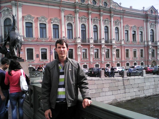 Владимир Гусарев, Россия, Белгород, 44 года