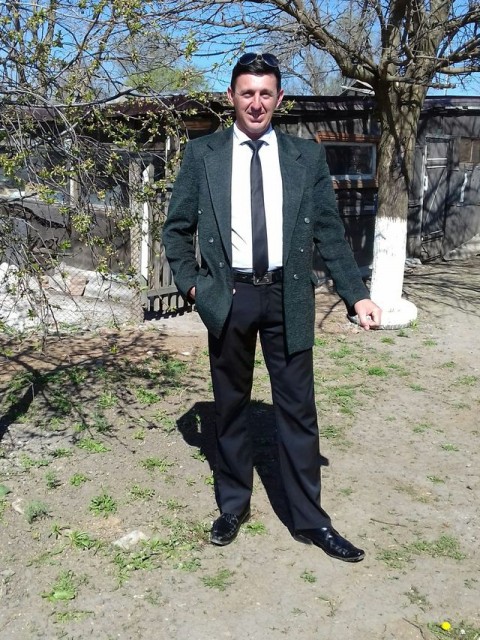 Коля Рожнов, Россия, Песчанка, 48 лет