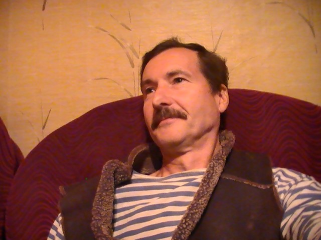Олег, Россия, Челябинск, 54 года. Спокойный без вредных привычек, люблю природу сад. Люблю детей, своих нет.